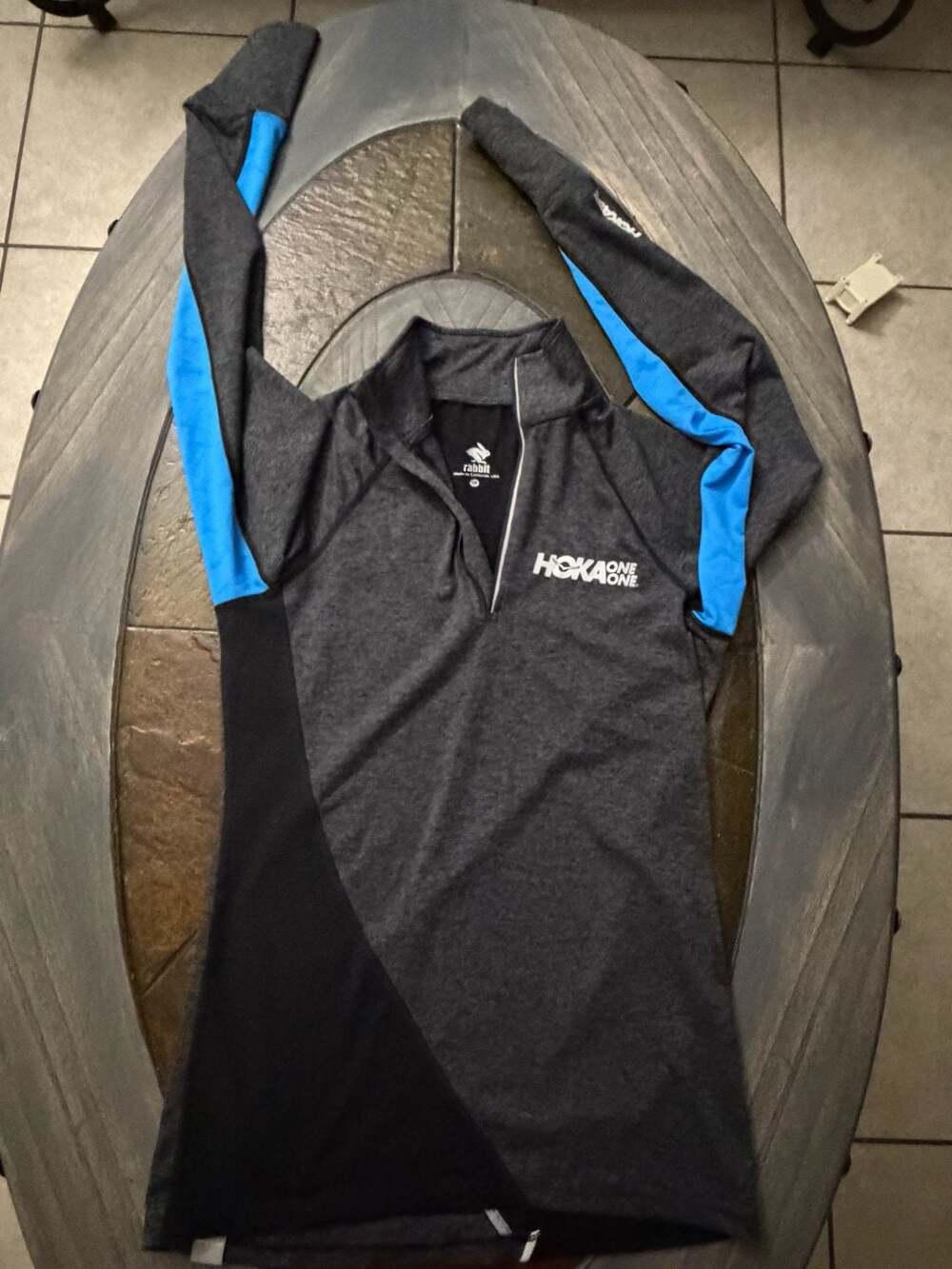 Hoka One One Rabbit Quarter Zip size M